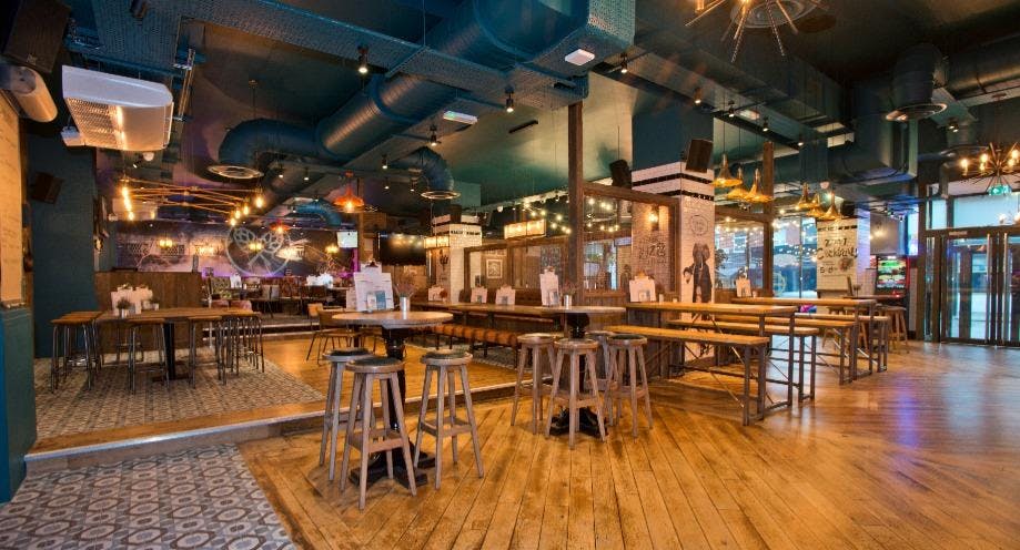 Photo of restaurant The Garratt and Gauge Wimbledon in Tooting, London - Photo 2