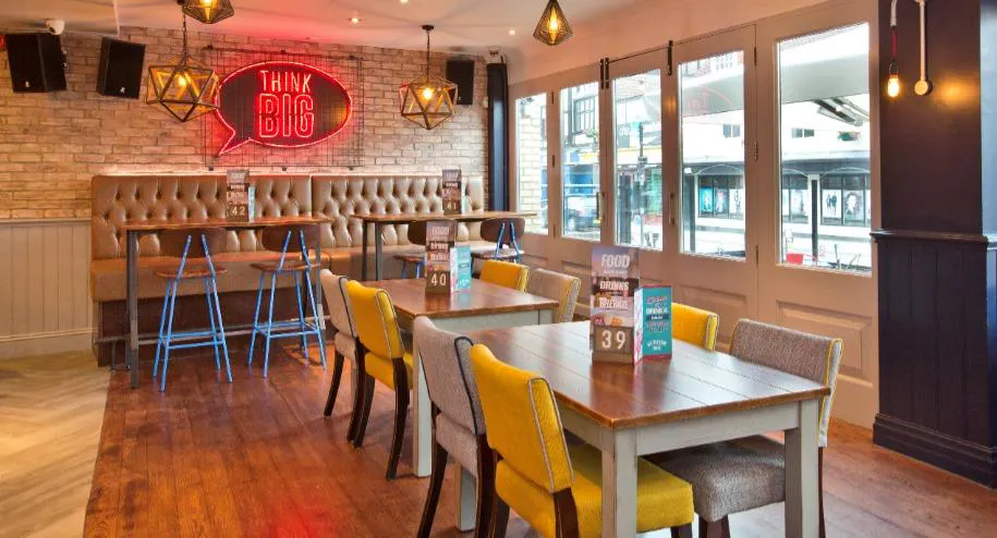 Photo of restaurant Yates High Wycombe in Beaconsfield, Beaconsfield - Photo 9