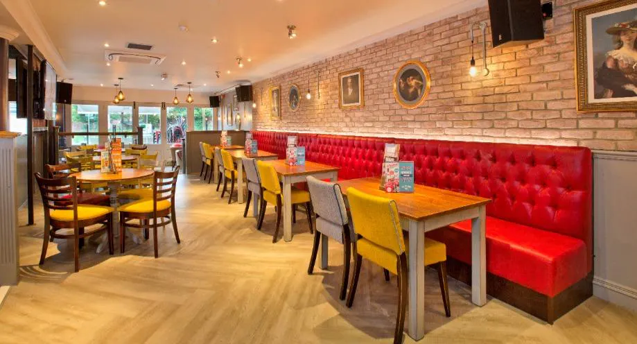 Photo of restaurant Yates High Wycombe in Beaconsfield, Beaconsfield - Photo 4