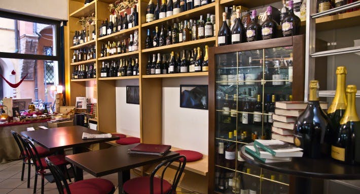 Photo of restaurant Divinis enoteca in City Centre, Bologna