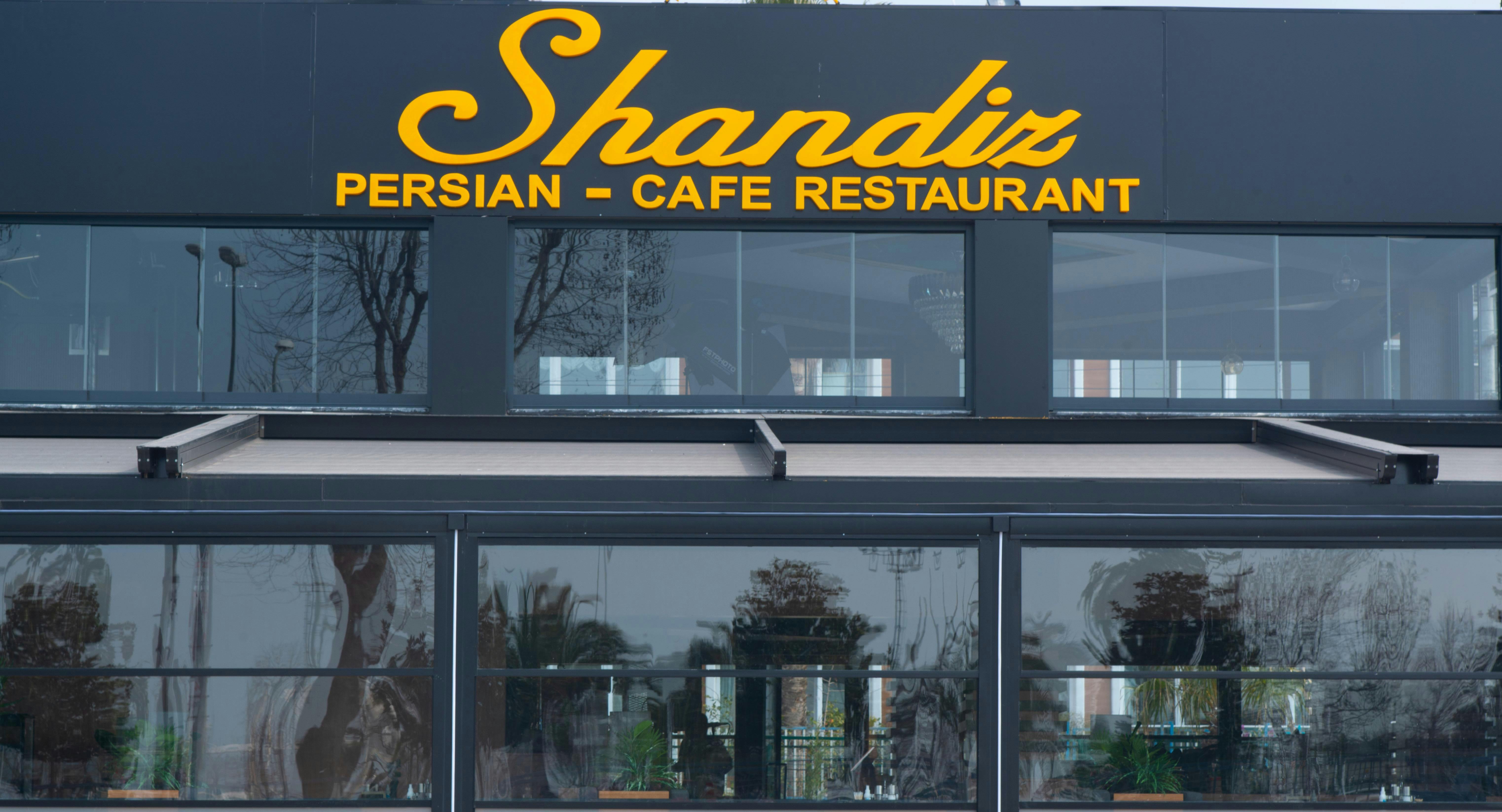Maltepe, İstanbul şehrindeki Shandiz Iranian Restaurant restoranı