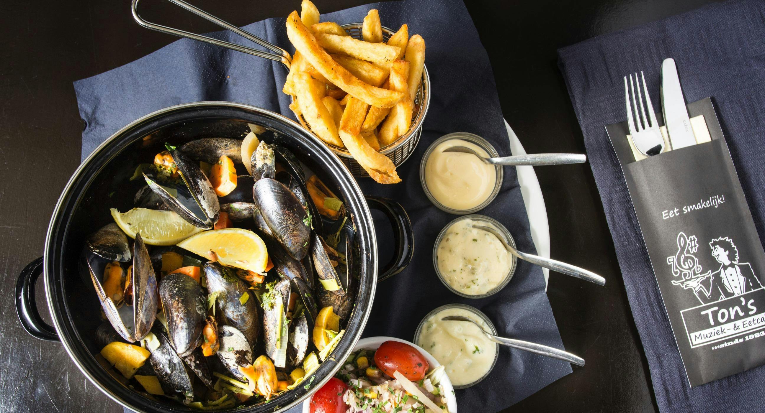 Foto's van restaurant Ton's Muziek- en Eetcafé in Centrum, Rijswijk - Photo 6