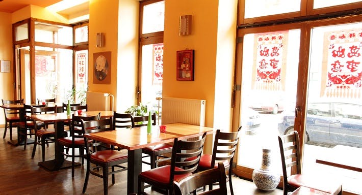 Image 1 of restaurant Mayflower China Restaurant