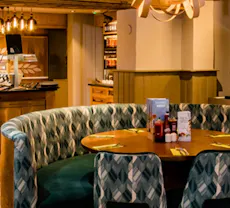 Restaurant HARVESTER RISING SUN DARTFORD in Bexleyheath, London
