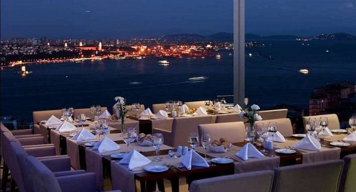 Beyoğlu, İstanbul şehrindeki La Nouba Restaurant restoranının fotoğrafı
