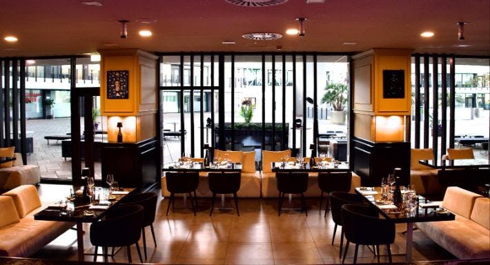 Restaurant Money Club Milano in Certosa, Milan