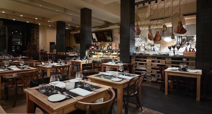 Acht In Koln Neustadt Nord Online Reservieren