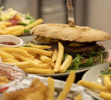 Restaurant Mundijong Tavern in Mundijong, Perth