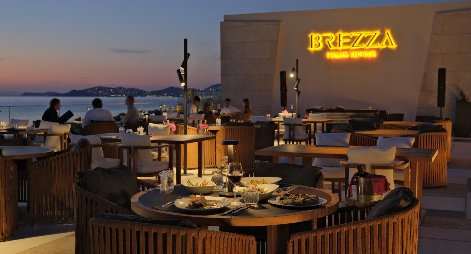 Turgutreis, Bodrum şehrindeki Brezza Restaurant Bodrum restoranının fotoğrafı