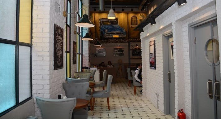 Feneryolu, Istanbul şehrindeki 555-IST Lounge & Cafe restoranının fotoğrafı